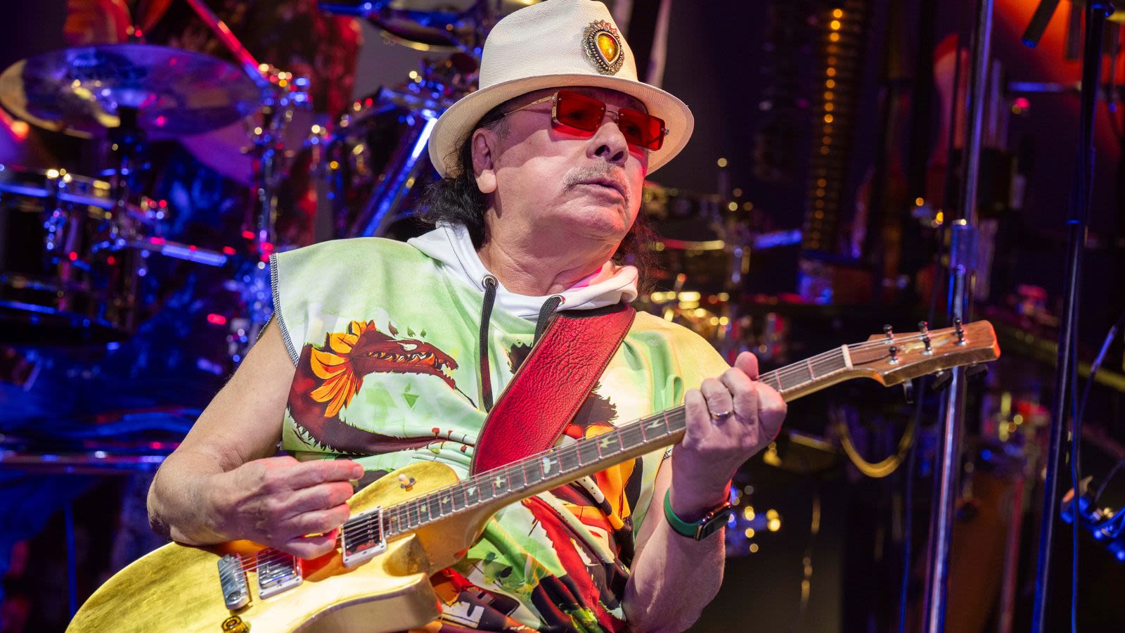 Carlos Santana del latin rock al género norteño.