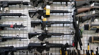 Argentina autoriza venta de armas de asalto a civiles: qué implica y cuáles son los argumentos.