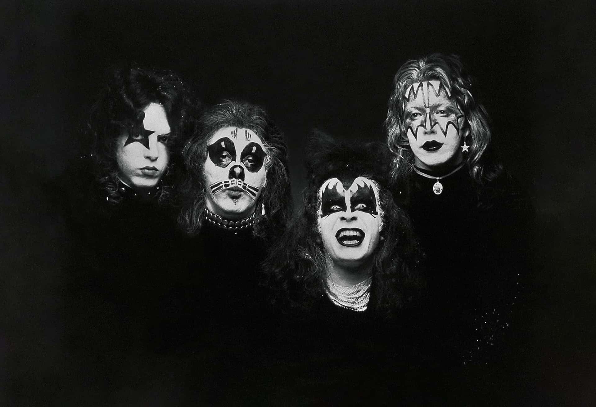 🎬 KISS da el salto a la gran pantalla: se confirma película biográfica sobre la legendaria banda de rock.