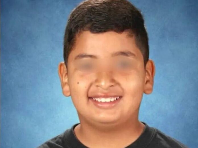 «Mártir García Lara, niño de 10 años arrestado junto a su padre, deportado a Honduras tras audiencia migratoria».