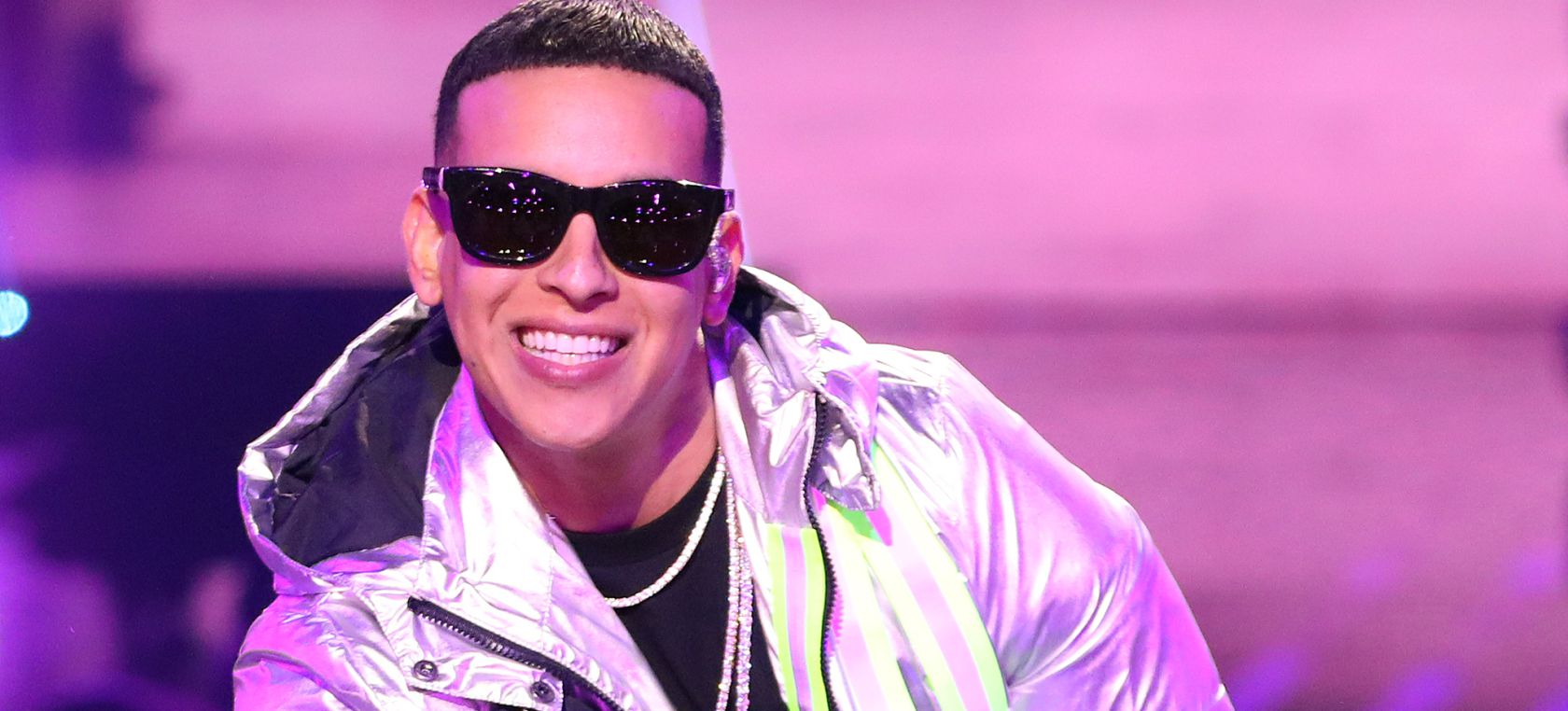 Daddy Yankee cambia su nombre artístico y sorprende al mundo del reguetón.