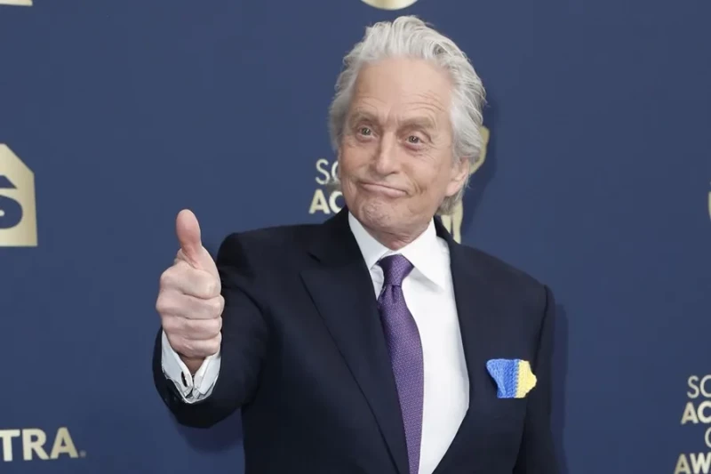 🎬 Michael Douglas anuncia que pone fin (o casi) a su carrera como actor.
