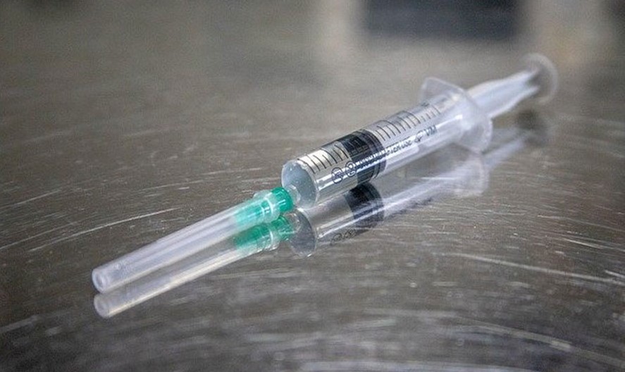 Rusia inicia pruebas clínicas de una vacuna innovadora contra el cáncer.