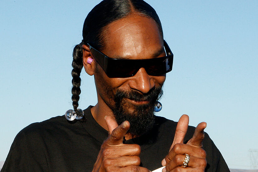 🎬 Snoop Dogg confiesa que le da miedo ir al cine: «Prefiero ver películas en casa con mis snacks y mi seguridad».