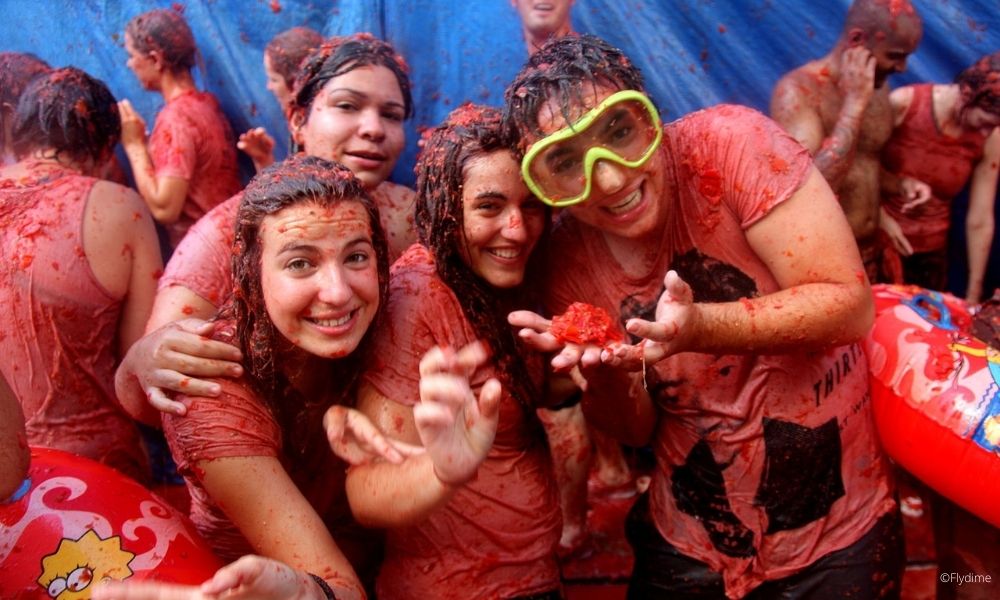 El curioso origen de la Tomatina: una guerra de tomates que nació por accidente.