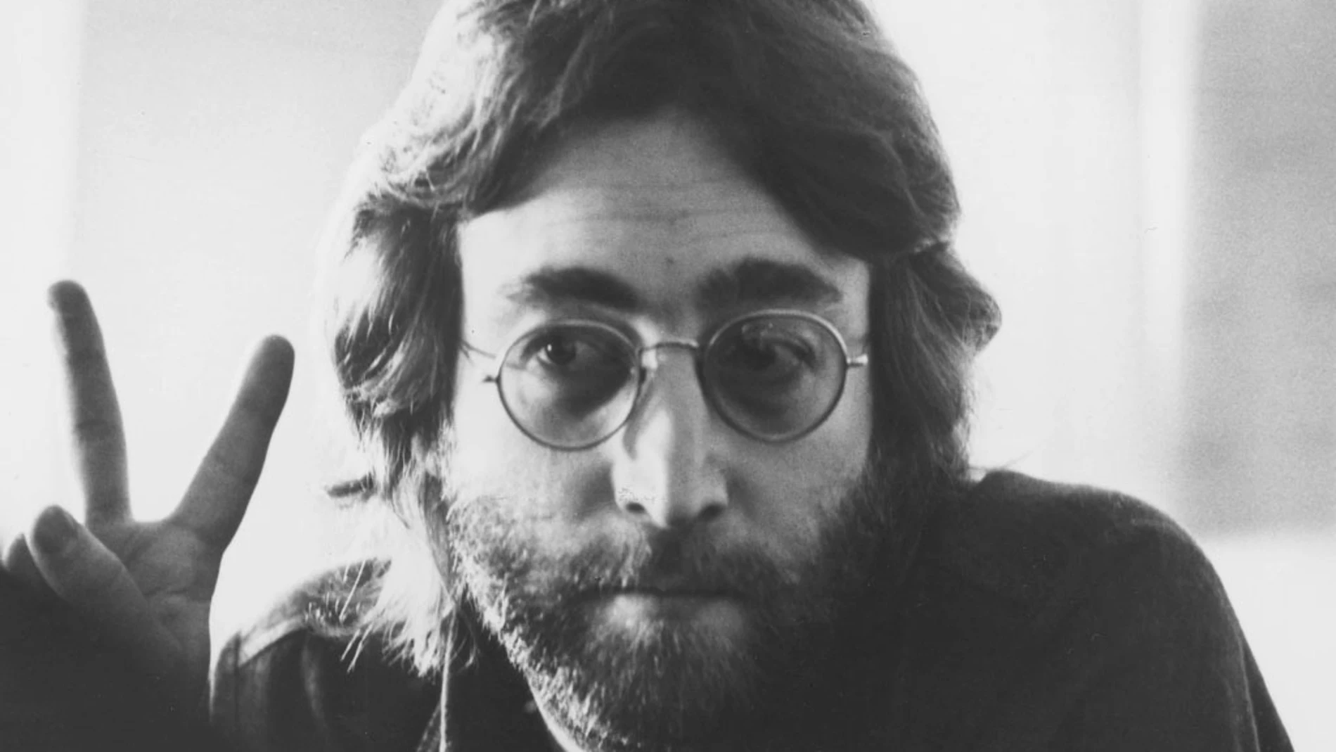 El Asesino de John Lennon: Las Razones Detrás de un Crimen que Conmocionó al Mundo.